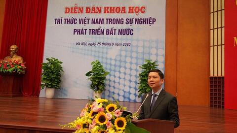 Diễn đàn khoa học “Trí thức Việt Nam trong sự nghiệp phát triển đất nước”