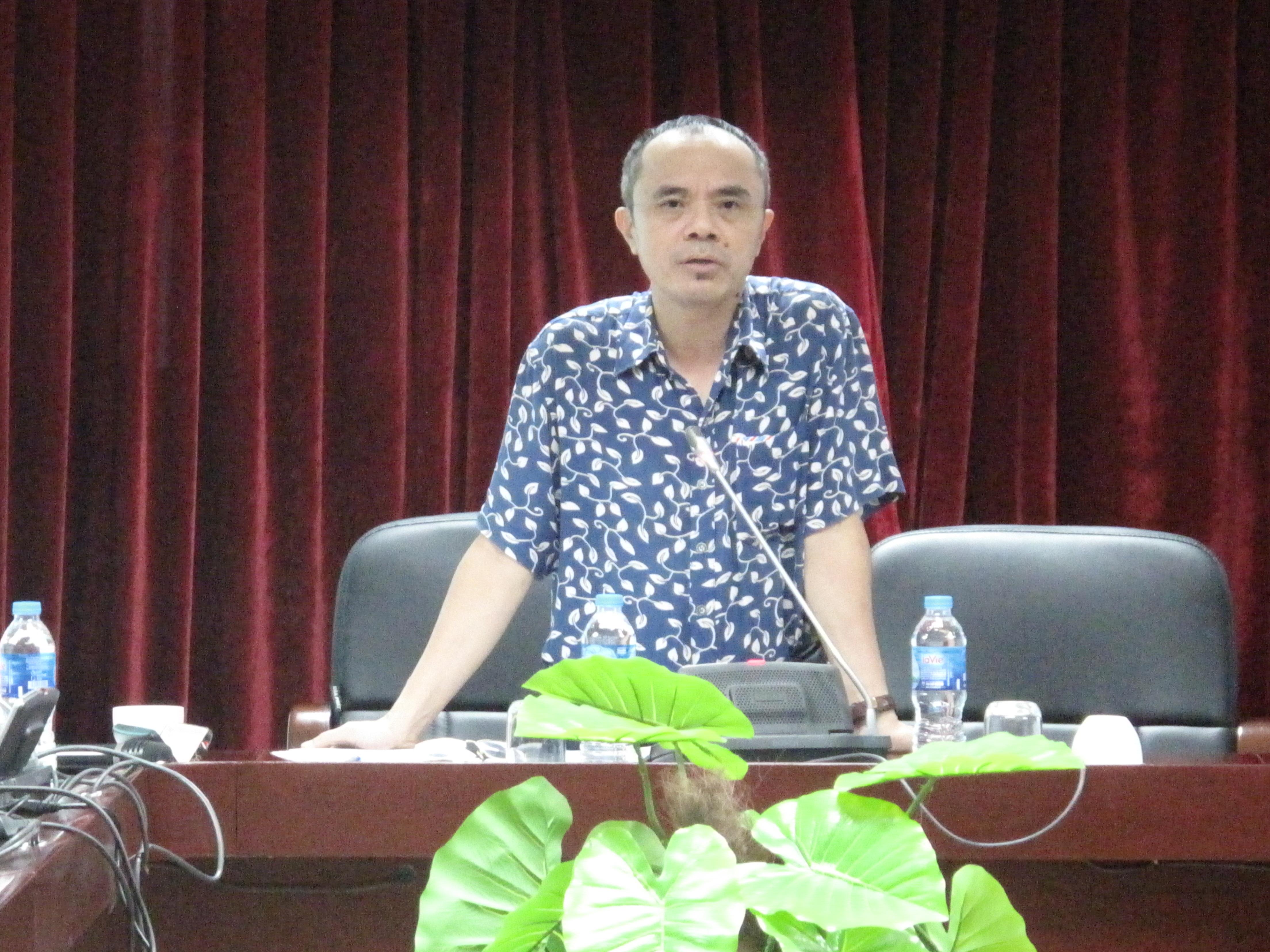 TS. Lê Xuân Sang, Phó Viện trưởng Viện Kinh tế Việt Nam phát biểu khai mạc tọa đàm